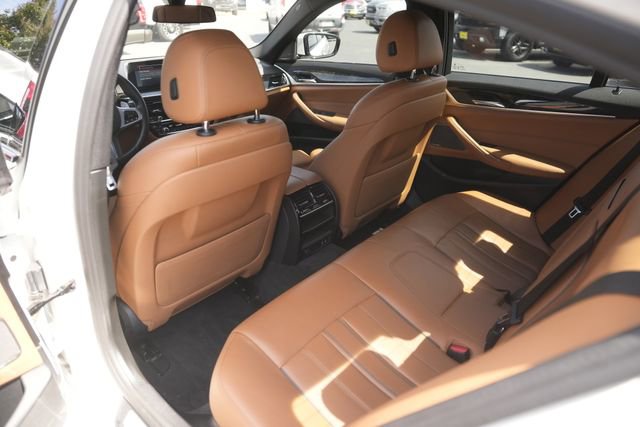 Used 2020 BMW 540i w/ M Sport Package image 12