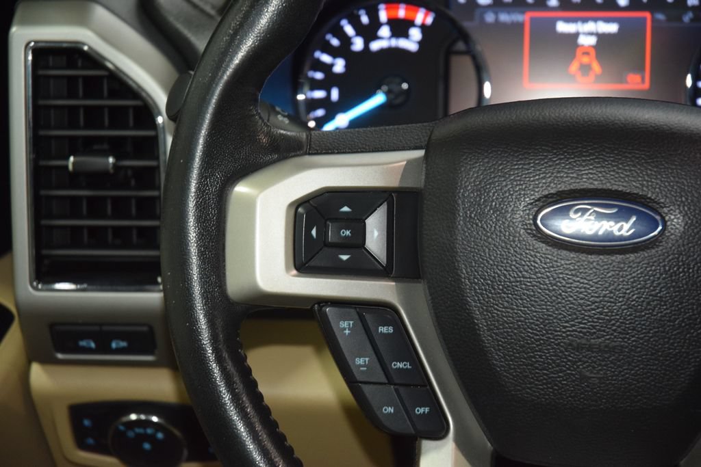 Used 2020 Ford F250 Lariat w/ Chrome Package AWD/4WD image 34