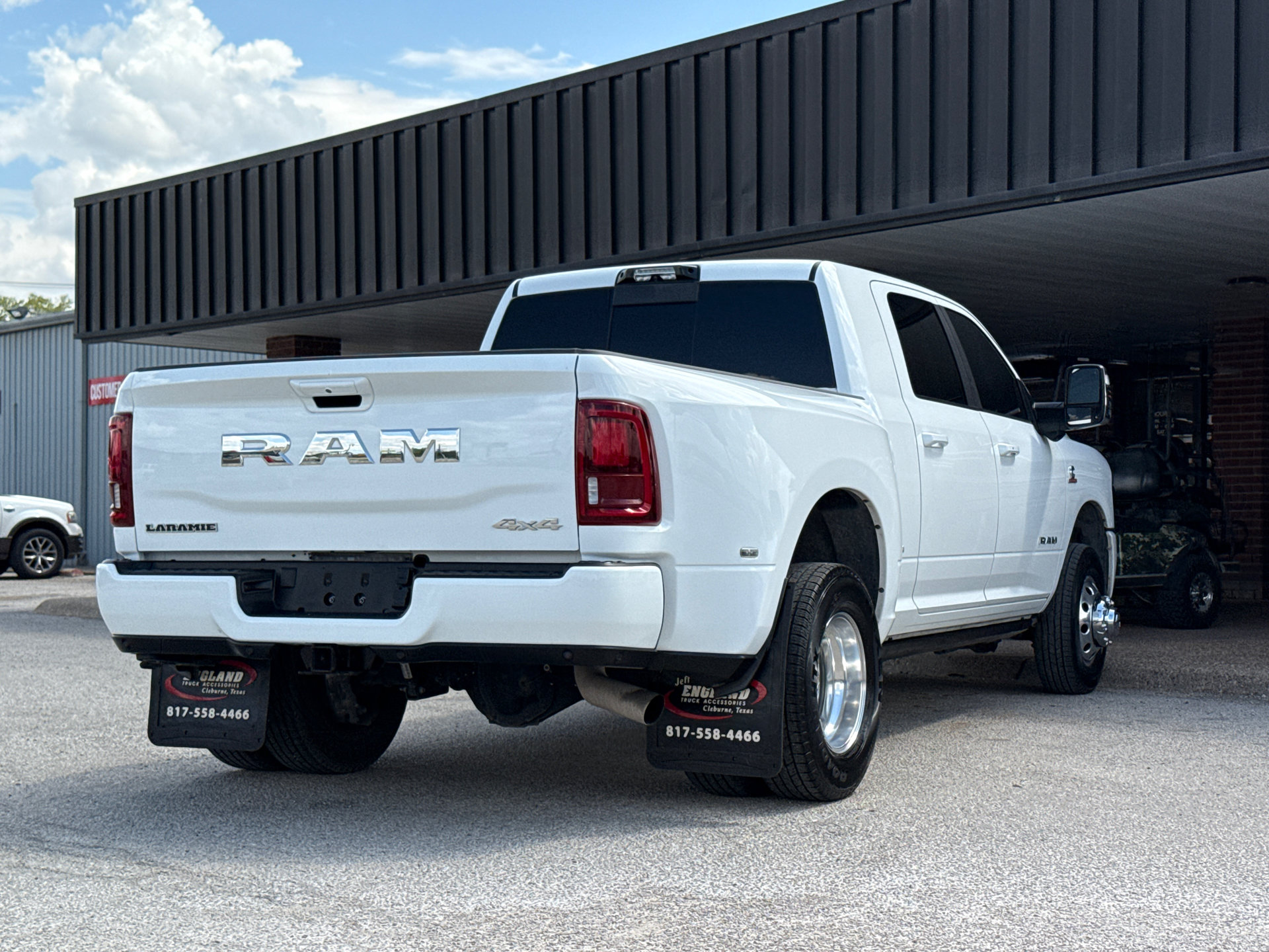 Used 2026 RAM 3500 Laramie AWD/4WD image 10