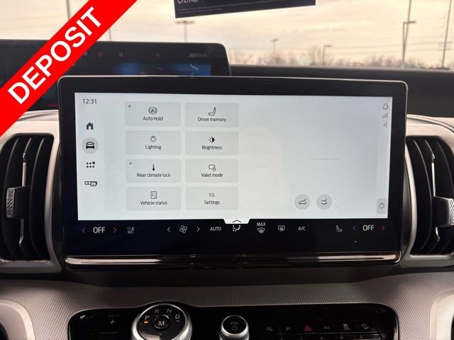 Used 2025 Ford Expedition Active image 29