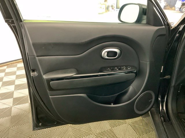 Used 2016 Kia Soul ! w/ Premium Package FWD image 15