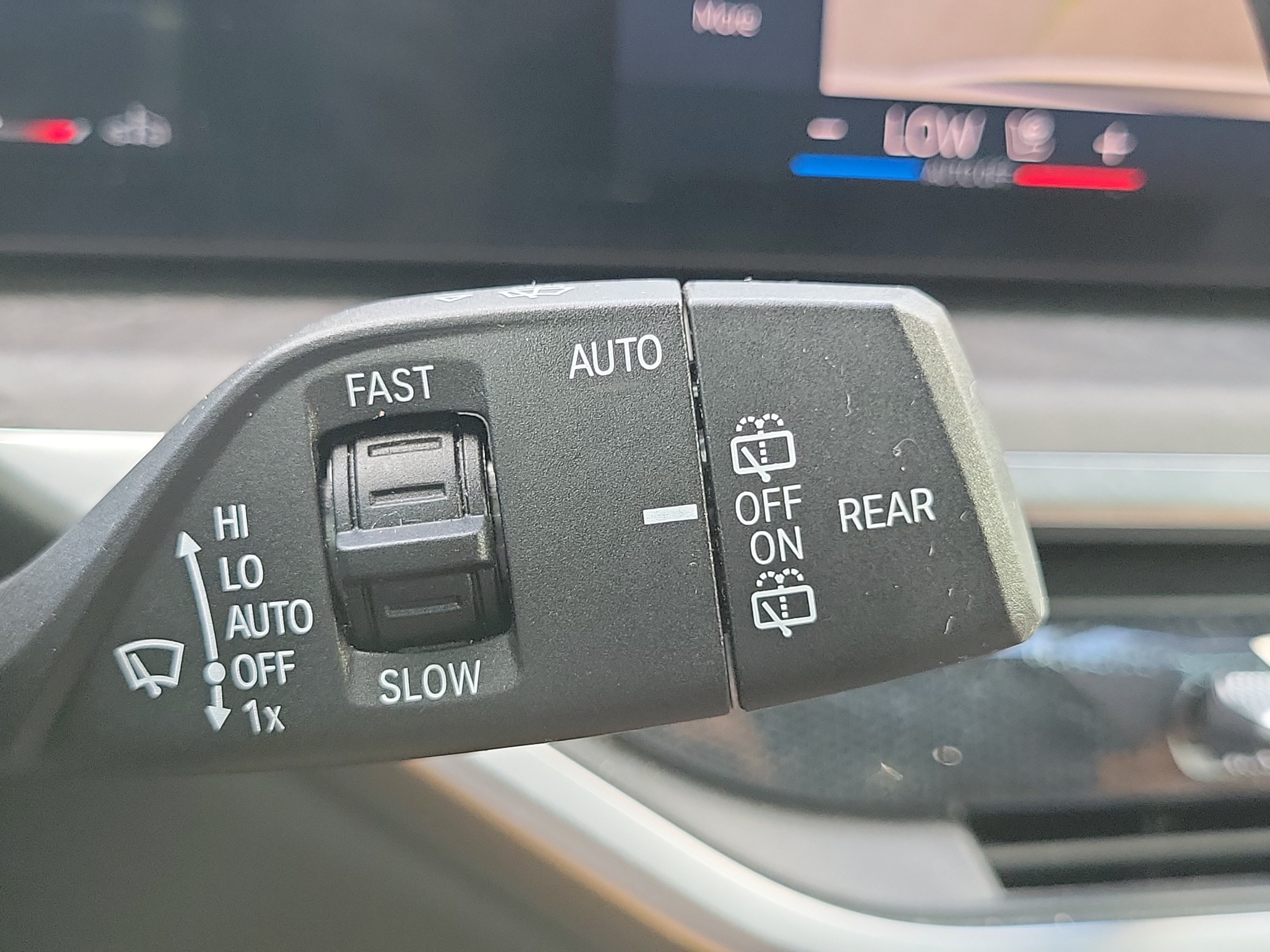 Used 2025 BMW X5 sDrive40i w/ Premium Package RWD image 28