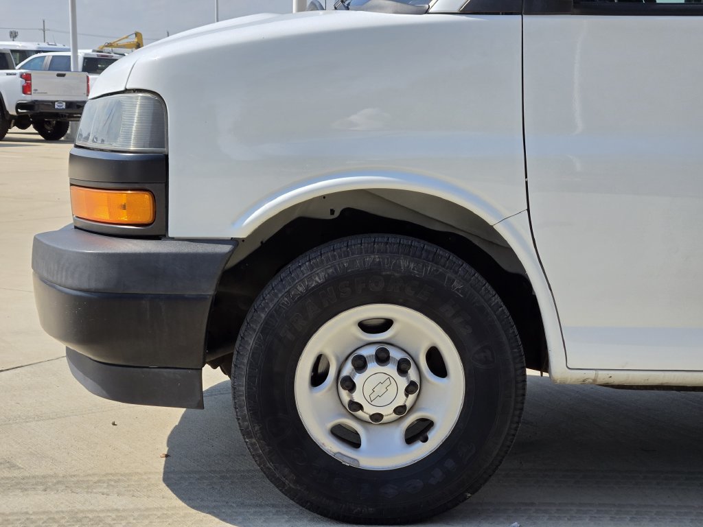 Used 2020 Chevrolet Express 2500 Extended w/ Driver Convenience Package RWD image 8