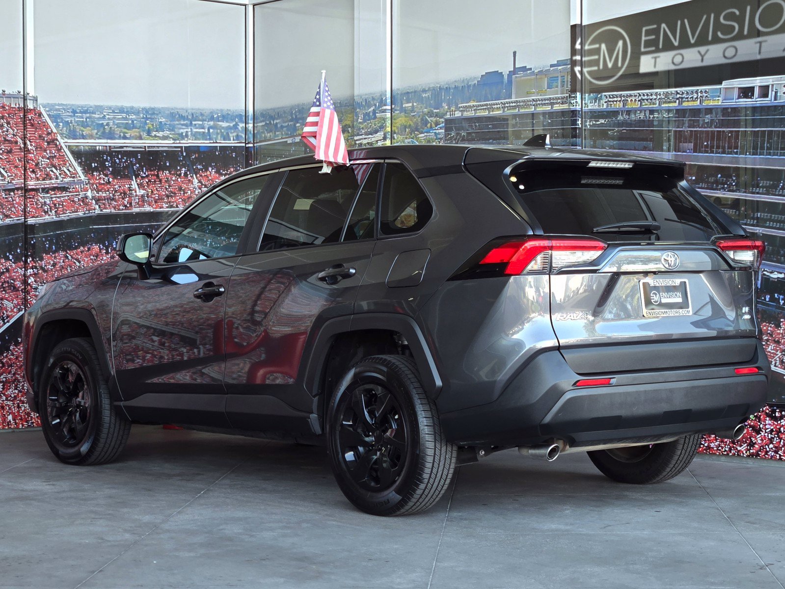 Certified 2025 Toyota RAV4 LE AWD/4WD image 5