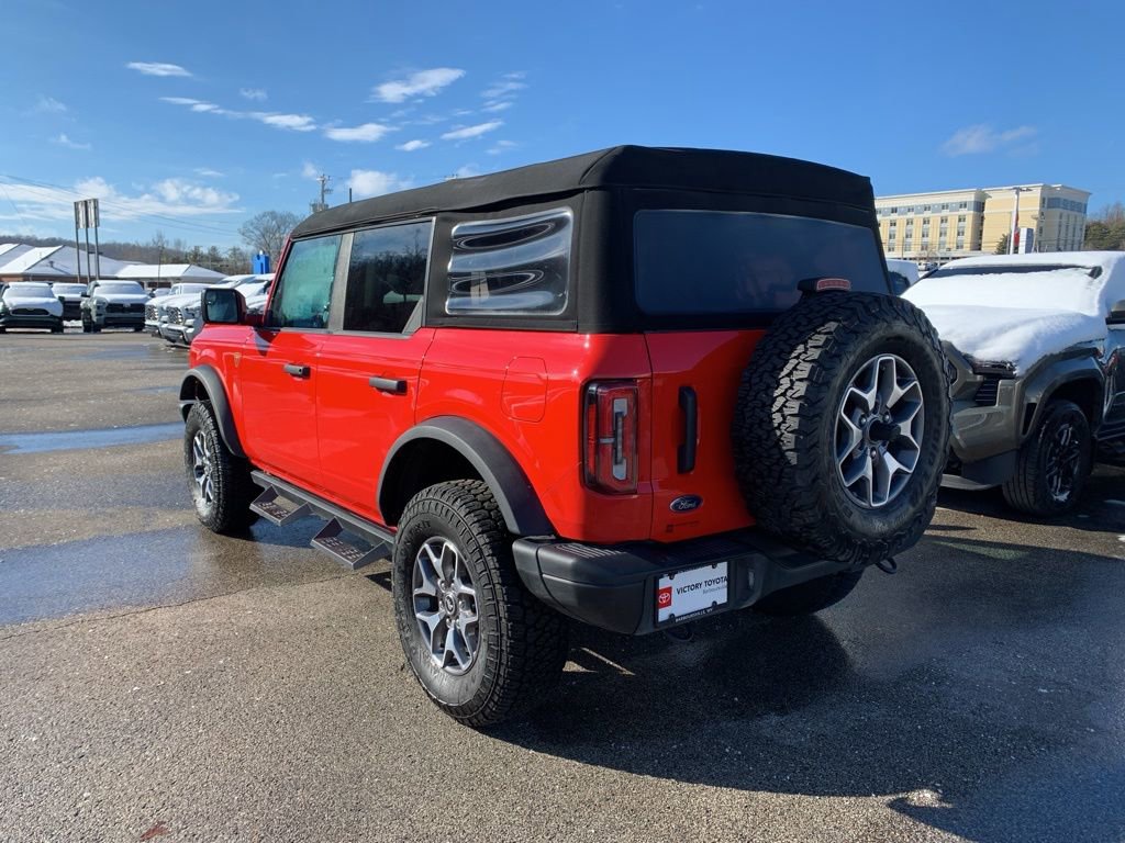 Used 2023 Ford Bronco Badlands image 6