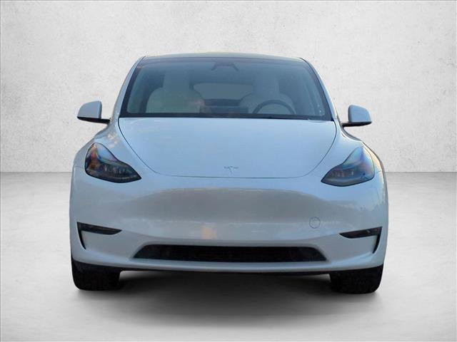 Used 2024 Tesla Model Y 2WD image 2