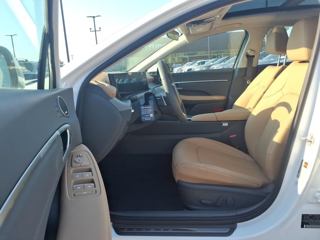 New 2026 Hyundai Sonata Limited FWD image 13