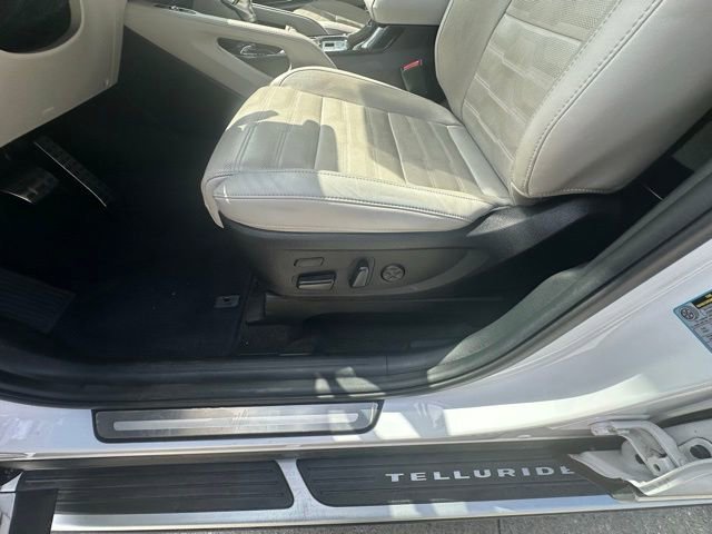 Used 2023 Kia Telluride SX Prestige AWD/4WD image 14