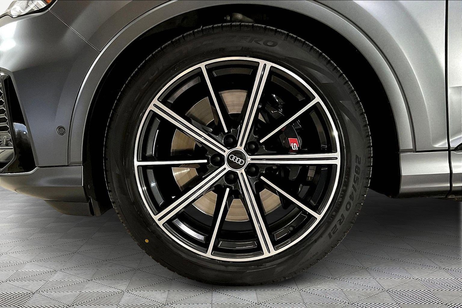 Used 2021 Audi SQ7 Prestige w/ Prestige Package image 34