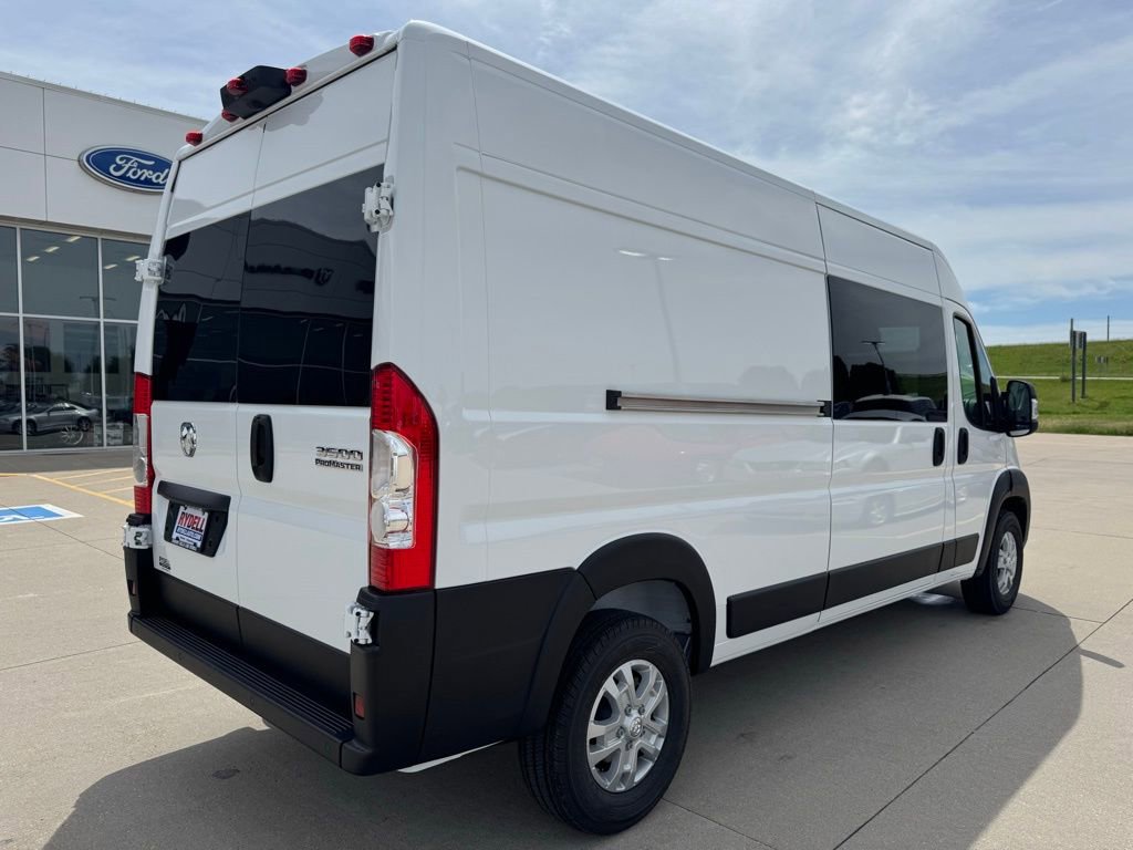 New 2025 RAM ProMaster 3500 w/ Quick Order Package 22G SLT image 10