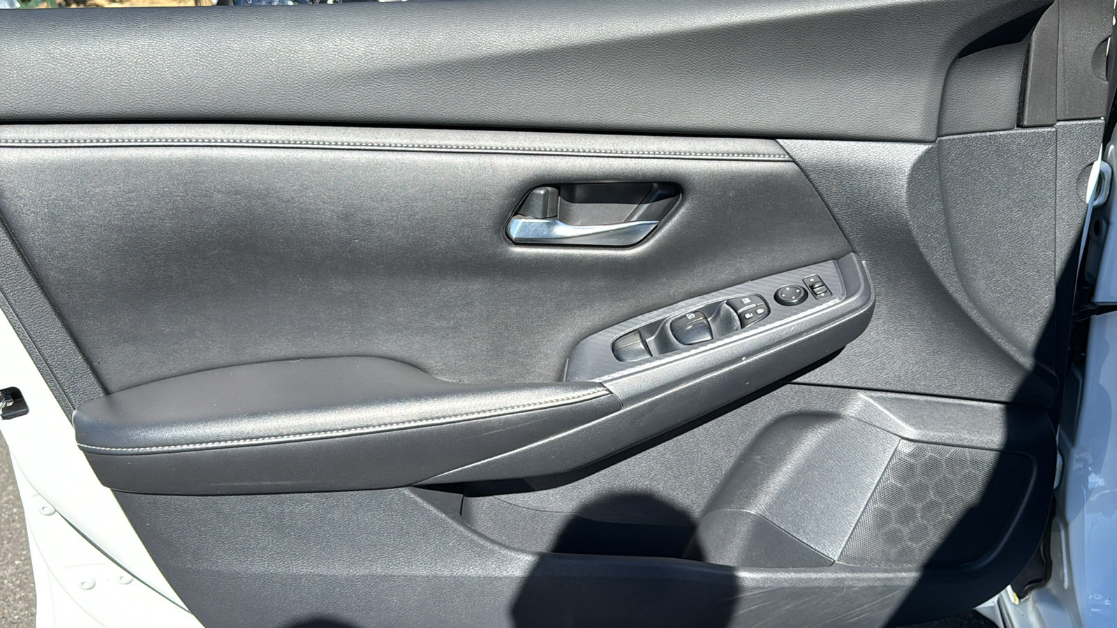 Certified 2020 Nissan Sentra SV FWD image 6