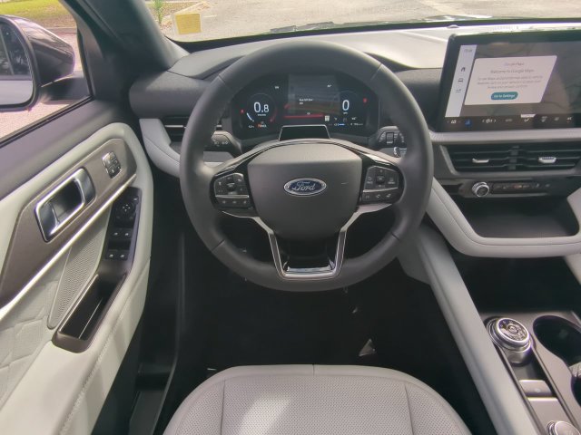 New 2027 Ford Explorer Platinum w/ 3.0L Ultimate Package RWD image 17