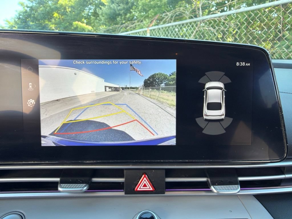 Used 2024 Hyundai Elantra Limited FWD image 32