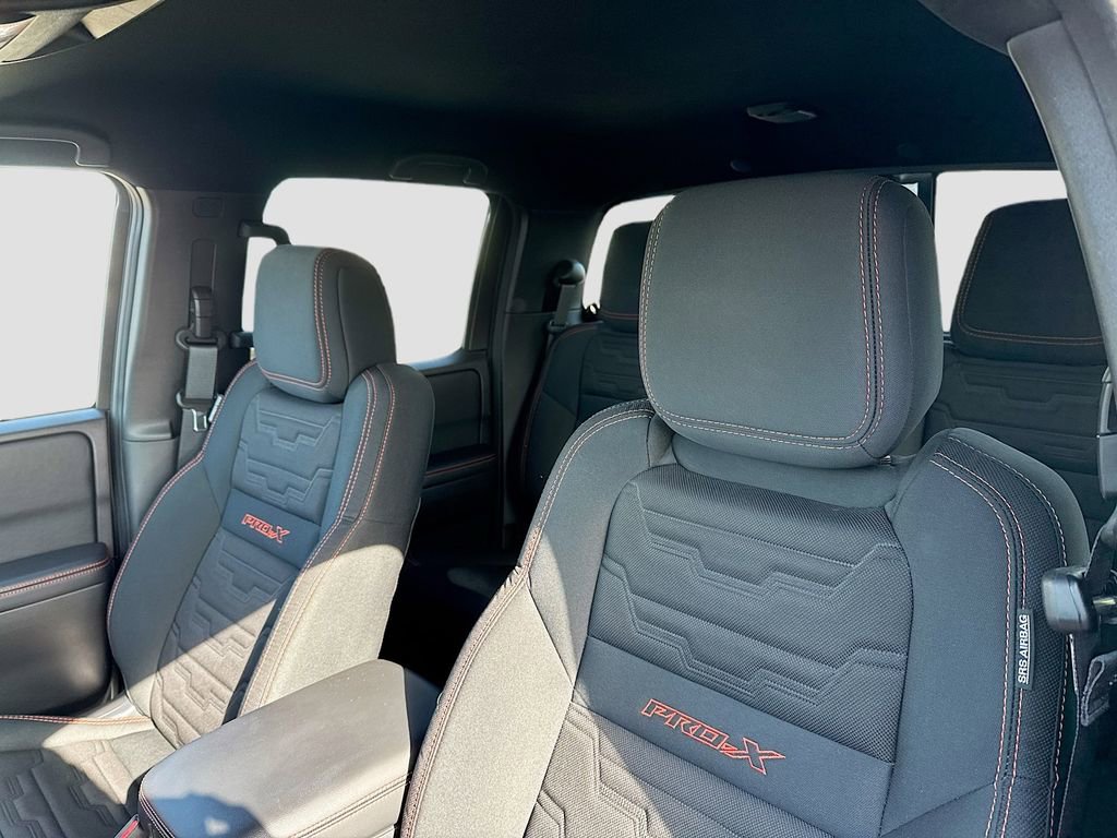 Used 2025 Nissan Frontier Pro-X image 12