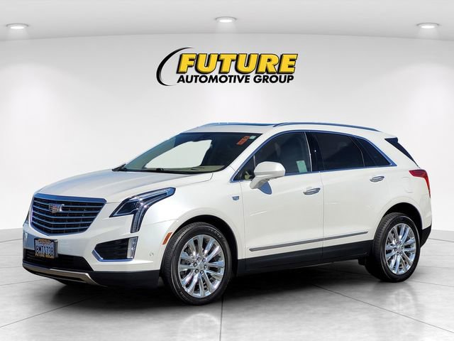Used 2017 Cadillac XT5 Platinum w/ Driver Assist Package image 5