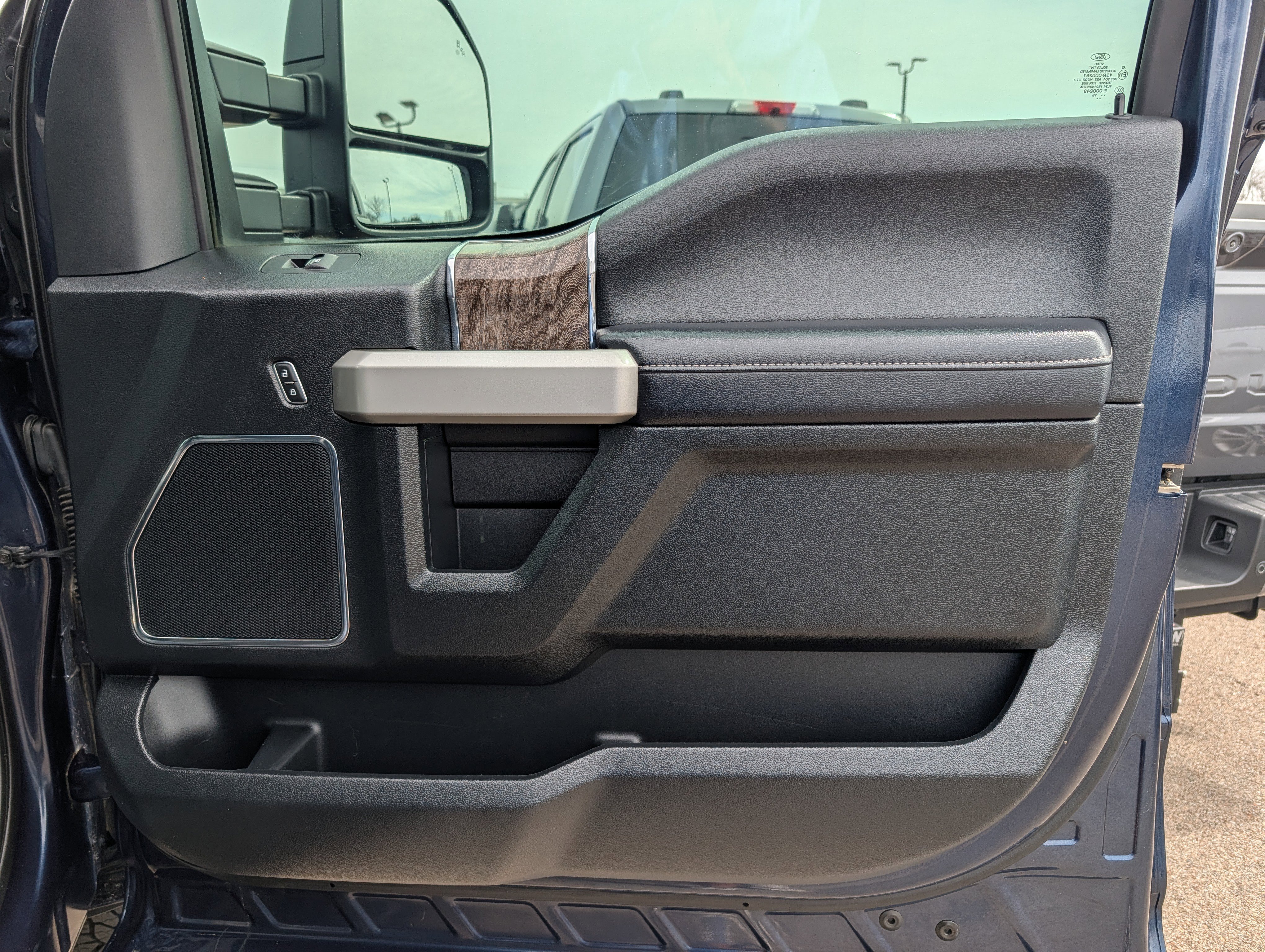 Used 2019 Ford F250 Lariat image 37
