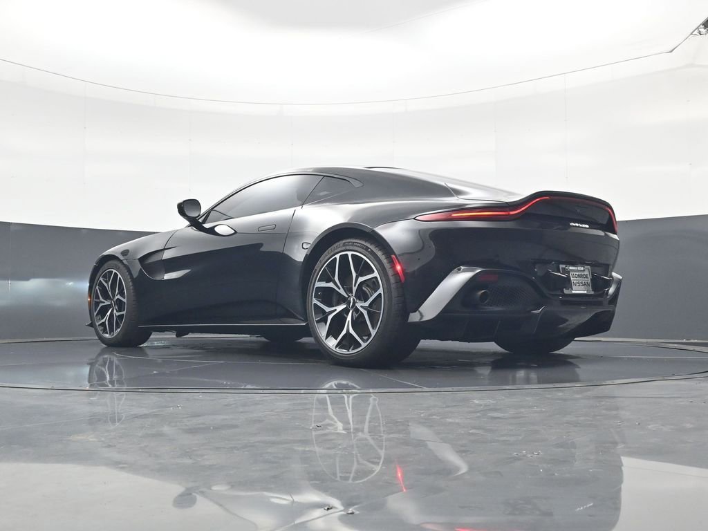 Used 2019 Aston Martin V8 Vantage Coupe image 22