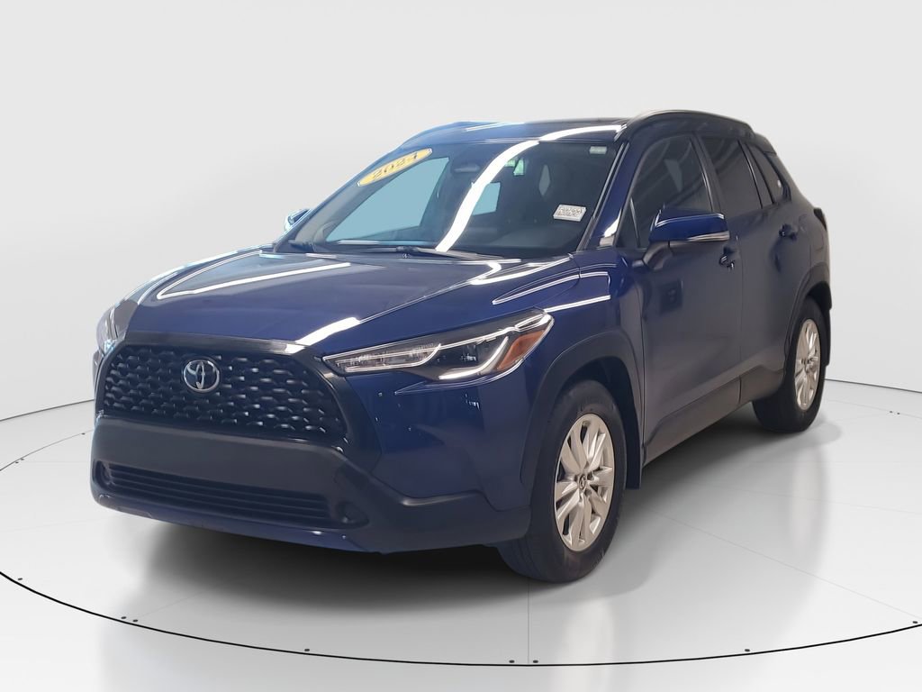 Certified 2024 Toyota Corolla Cross LE w/ Moonroof Package image 3