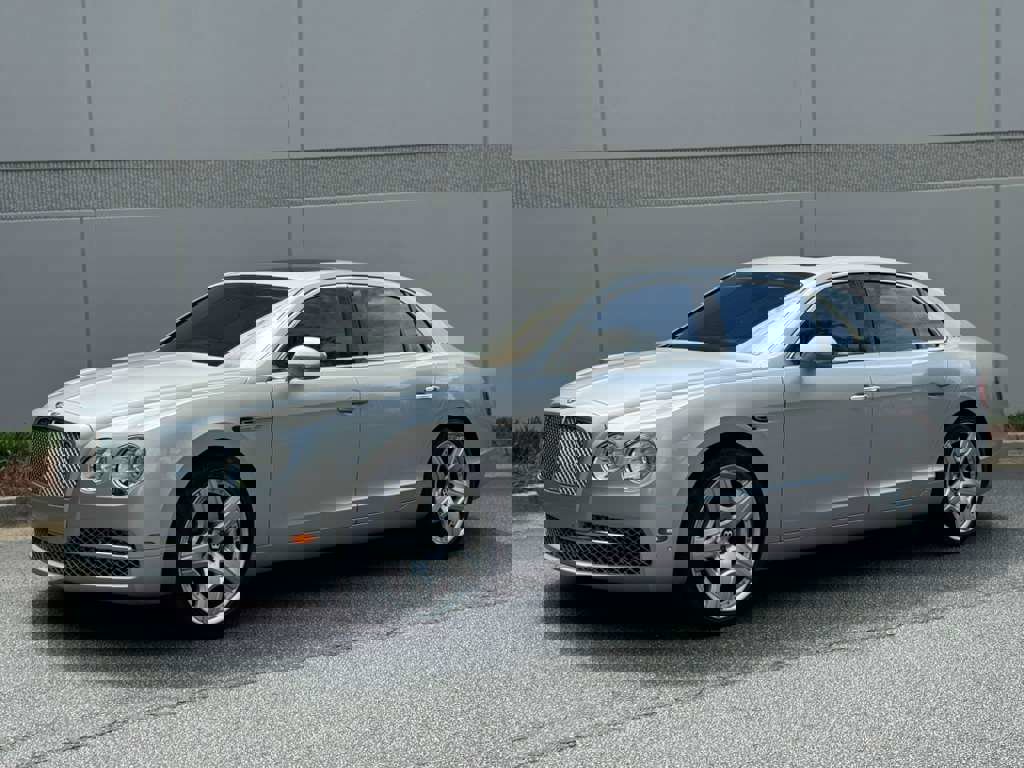 Used 2014 Bentley Flying Spur W12 image 3