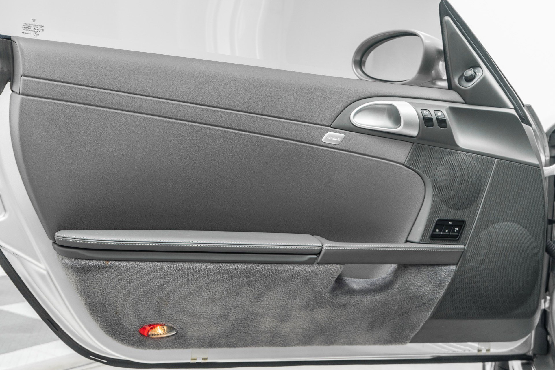 Used 2007 Porsche Cayman S RWD image 38