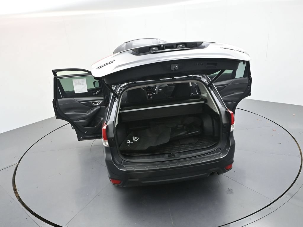 Used 2023 Subaru Forester Premium AWD/4WD image 49