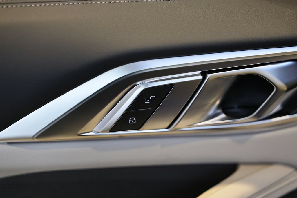 New 2027 BMW M440i Convertible w/ Premium Package RWD image 18