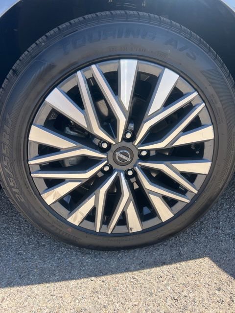 Used 2024 Nissan Altima 2.5 SV AWD/4WD image 37