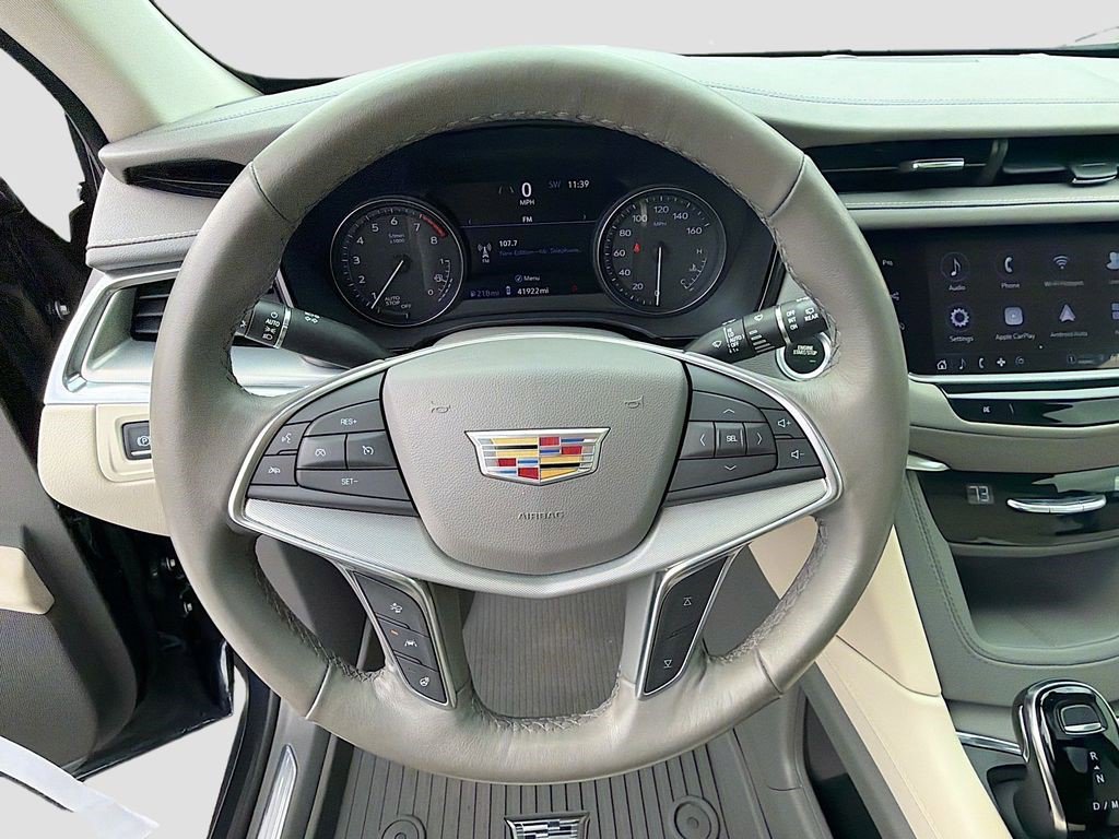 Certified 2022 Cadillac XT5 Premium Luxury w/ Technology Package image 7