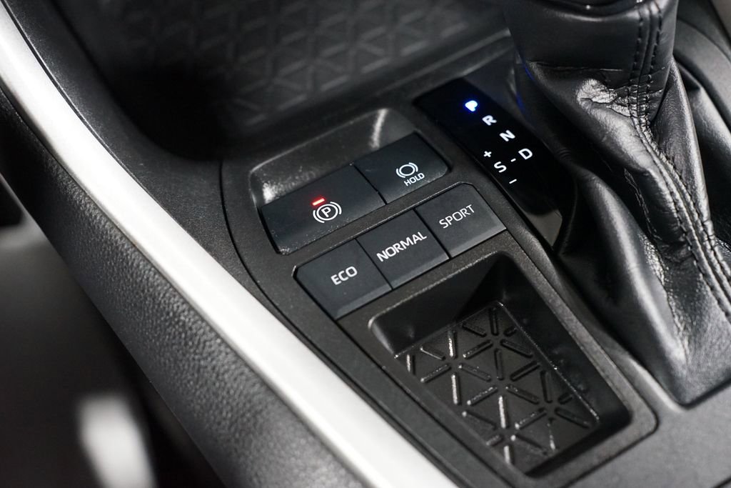 Used 2023 Toyota RAV4 XLE Premium FWD image 21