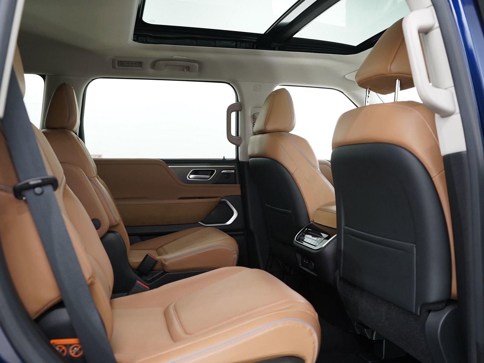 Used 2025 INFINITI QX80 Luxe AWD/4WD image 16