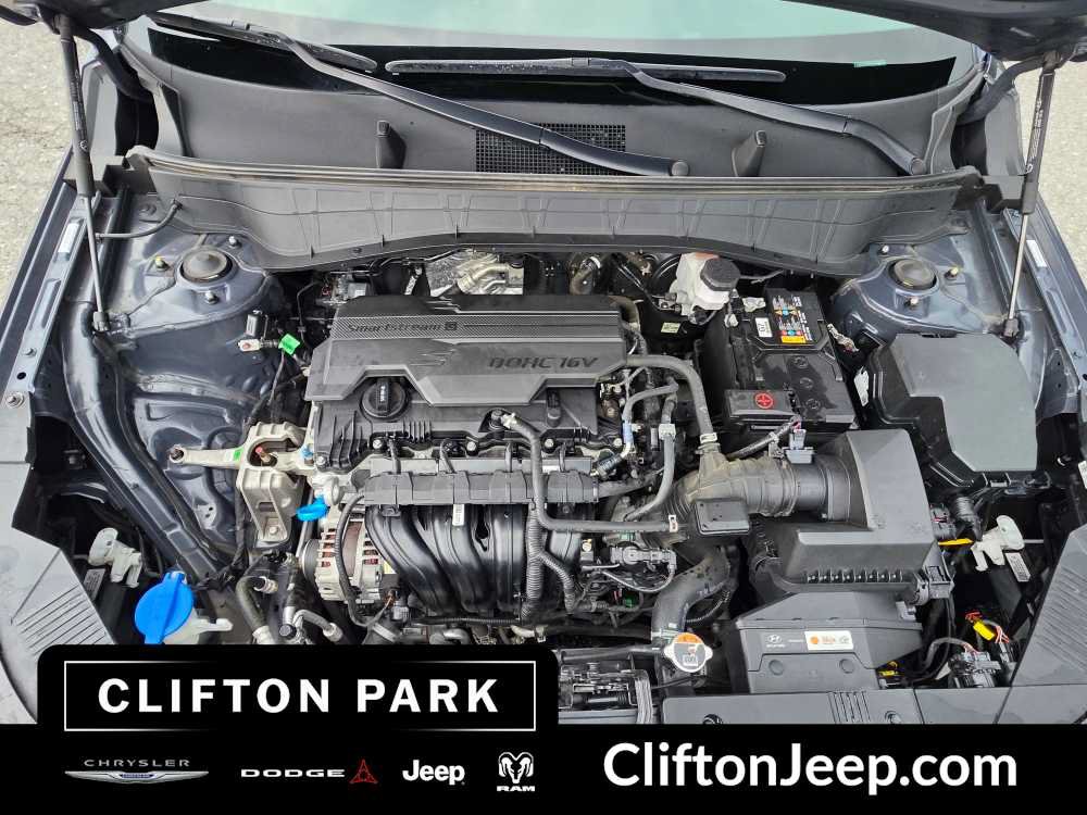 Used 2025 Hyundai Kona SEL FWD image 28