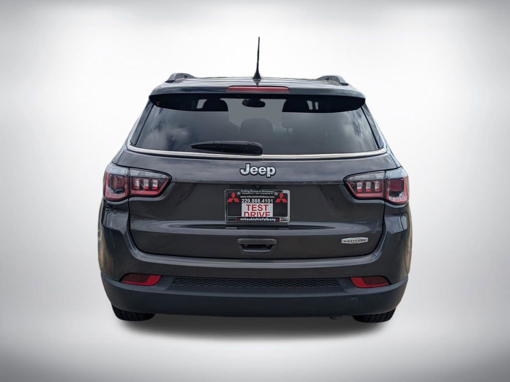 Used 2019 Jeep Compass Latitude w/ Popular Equipment Group image 4