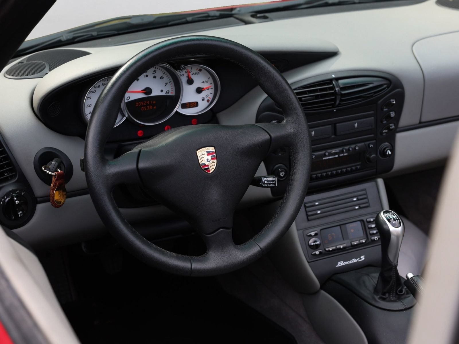 Used 2001 Porsche Boxster S RWD image 25