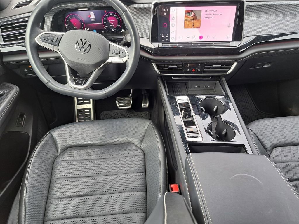 Used 2025 Volkswagen Atlas Cross Sport SEL R-Line image 21