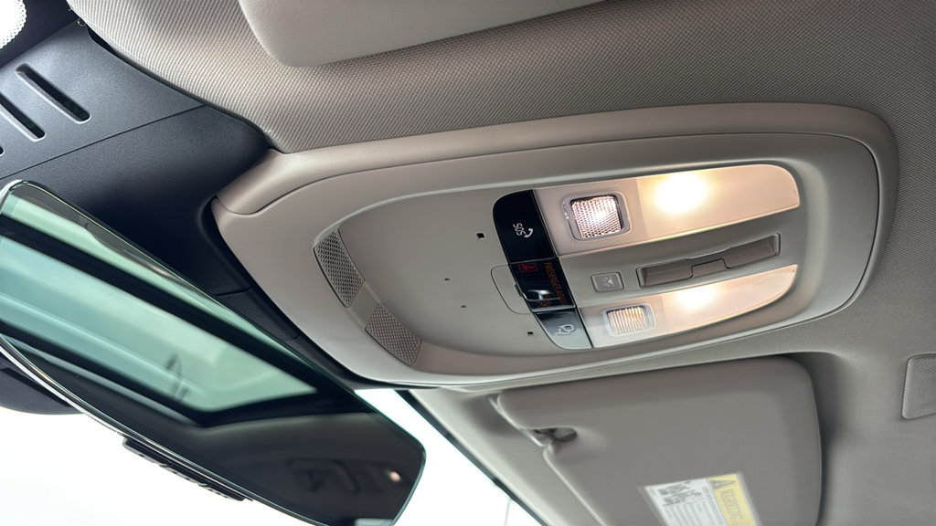 New 2027 Volvo XC60 B5 Plus AWD/4WD image 23