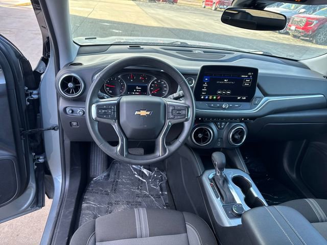 Certified 2025 Chevrolet Blazer LT AWD/4WD image 18