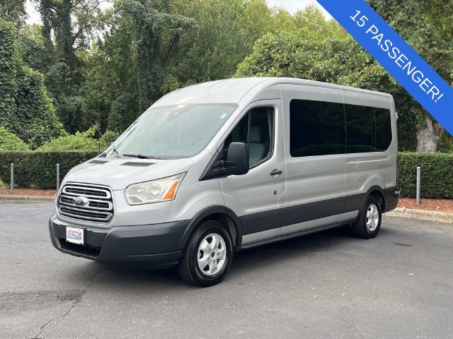 Used 2017 Ford Transit 350 XLT RWD image 2