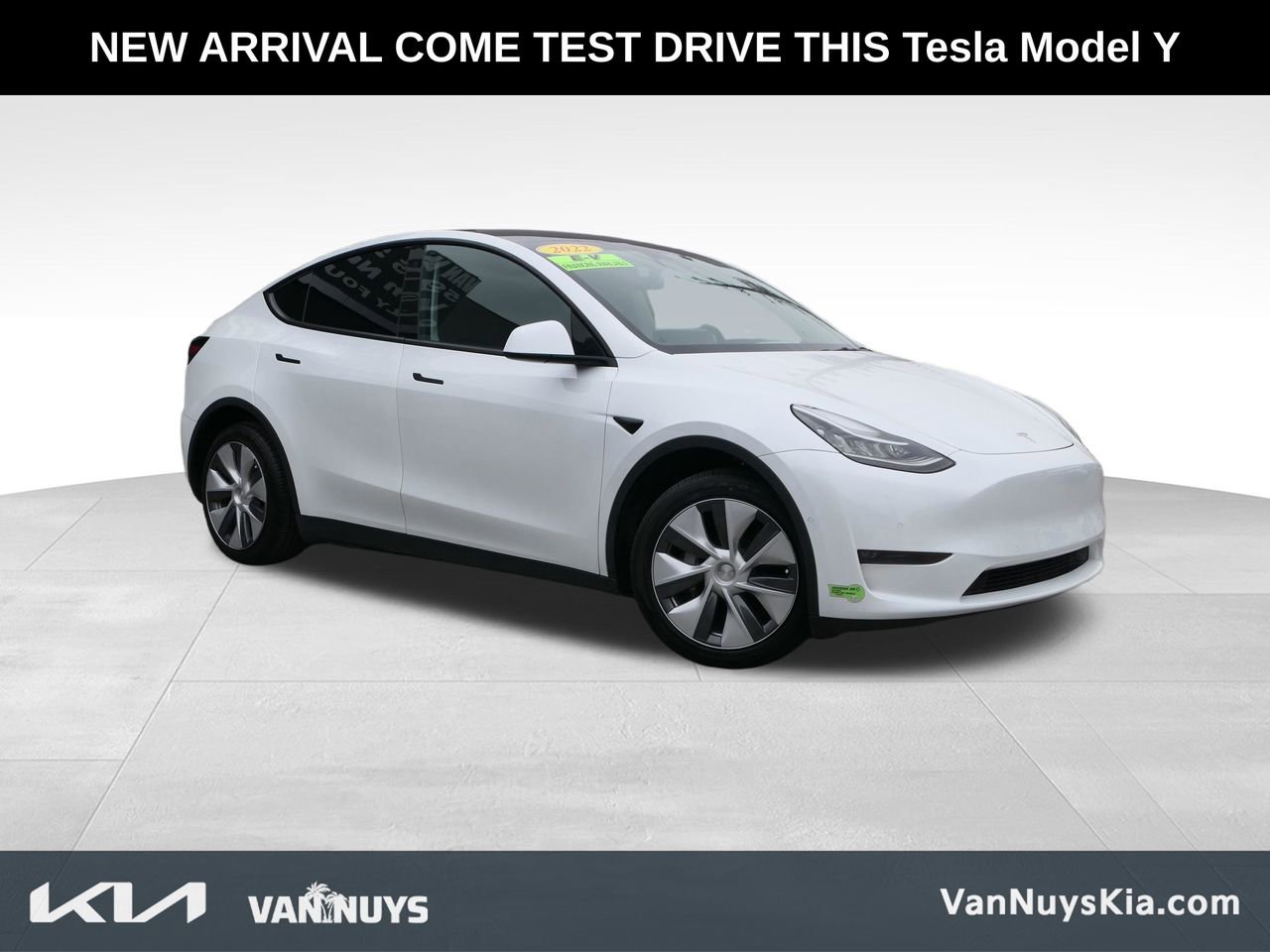 Used 2022 Tesla Model Y Long Range AWD/4WD image 1