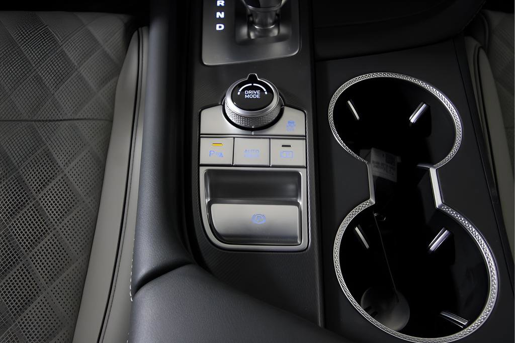 Used 2025 Genesis G70 3.3T Advanced w/ Sport Prestige Package image 52