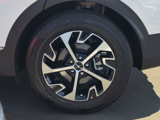 Used 2023 Kia Sportage EX FWD image 24