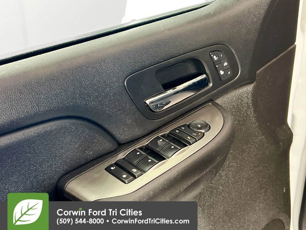 Used 2007 Chevrolet Tahoe LT w/ LT Preferred Equipment Group image 11