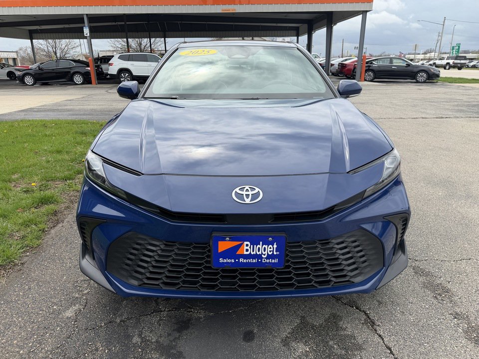 Used 2025 Toyota Camry SE AWD/4WD image 8