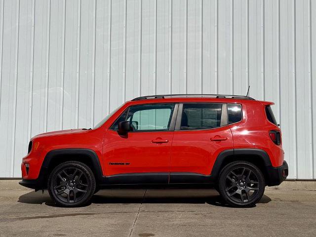 Used 2021 Jeep Renegade Latitude image 2