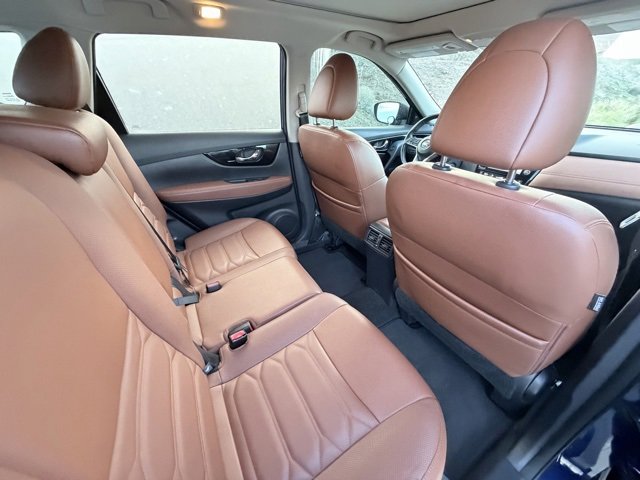 Used 2017 Nissan Rogue SL w/ SL Premium Package image 31