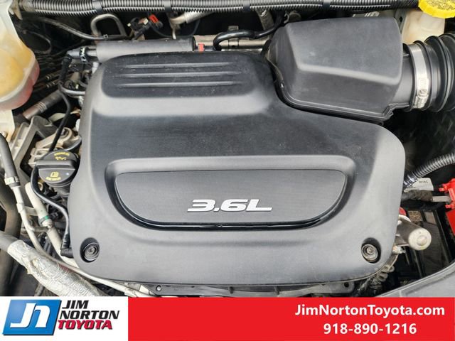 Used 2018 Chrysler Pacifica Touring-L image 31