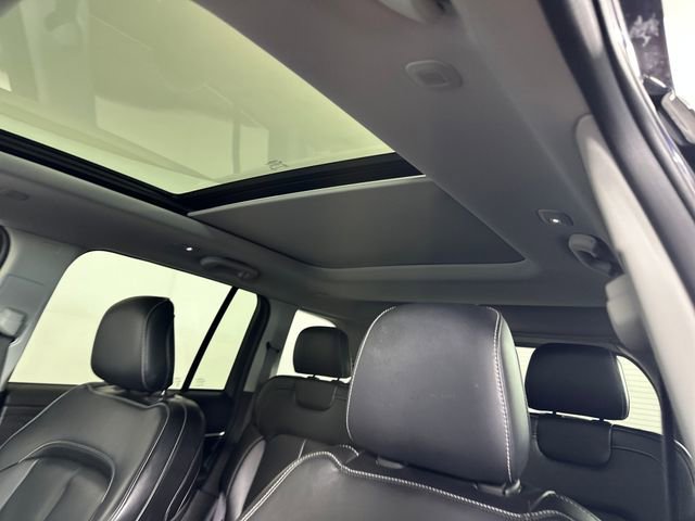 Used 2022 Jeep Grand Cherokee Limited 4xe image 12