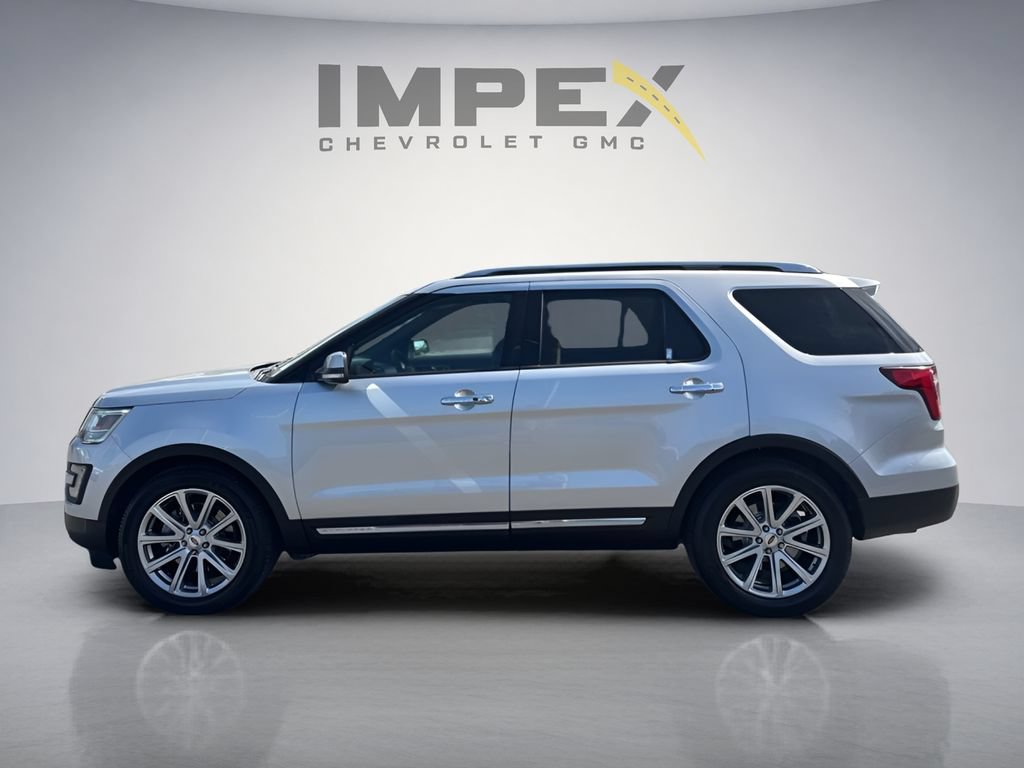 Used 2017 Ford Explorer Limited FWD image 2