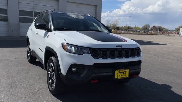 Used 2024 Jeep Compass Trailhawk AWD/4WD image 4