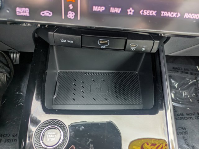 Used 2025 Kia Niro EX FWD image 27
