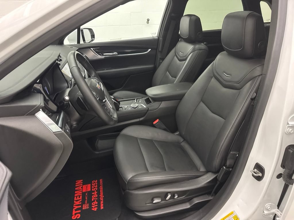 Used 2023 Cadillac XT5 Premium Luxury AWD/4WD image 22